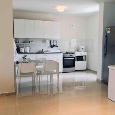 2 Bdr Nitza Appartment With Balkony Νετάνια Εξωτερικό φωτογραφία
